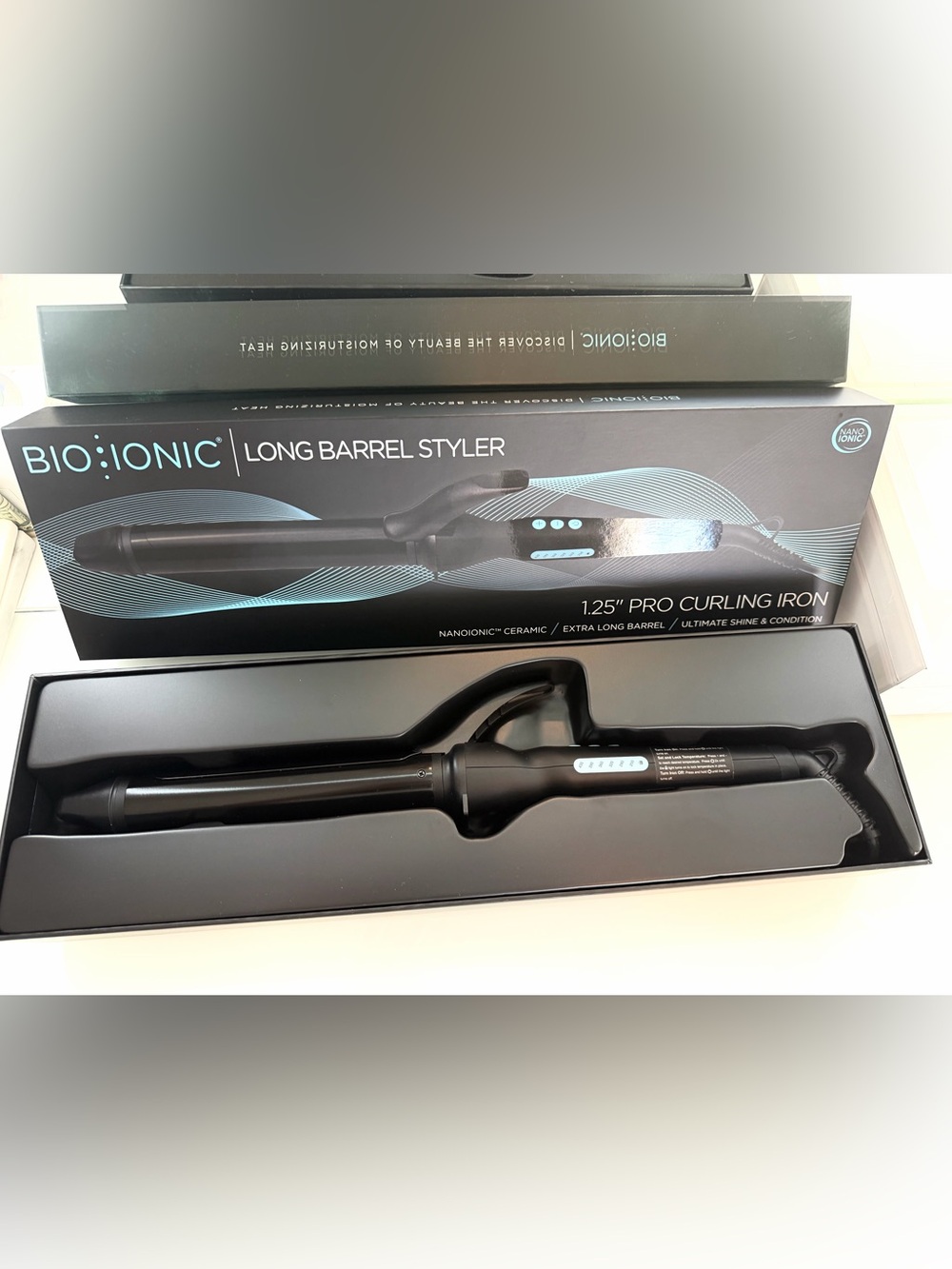 BIO IONIC Long Barrel Styler 1.25" Pro Curling Iron - Black